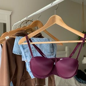 VICTORIA SECRET Bras x2